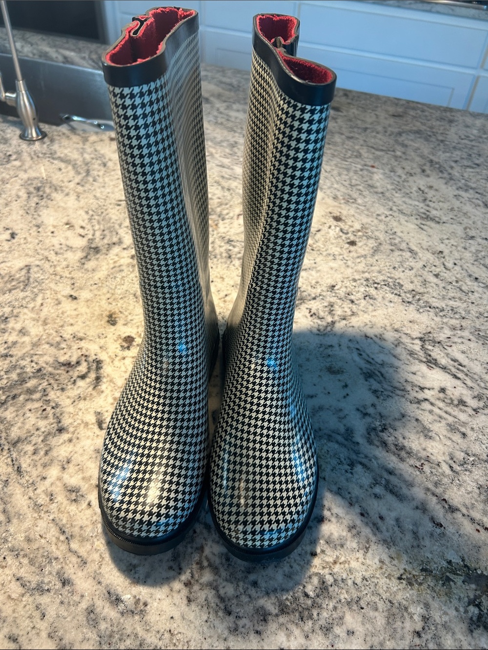 Houndstooth Pattern Tall Rain Boots - Black/White